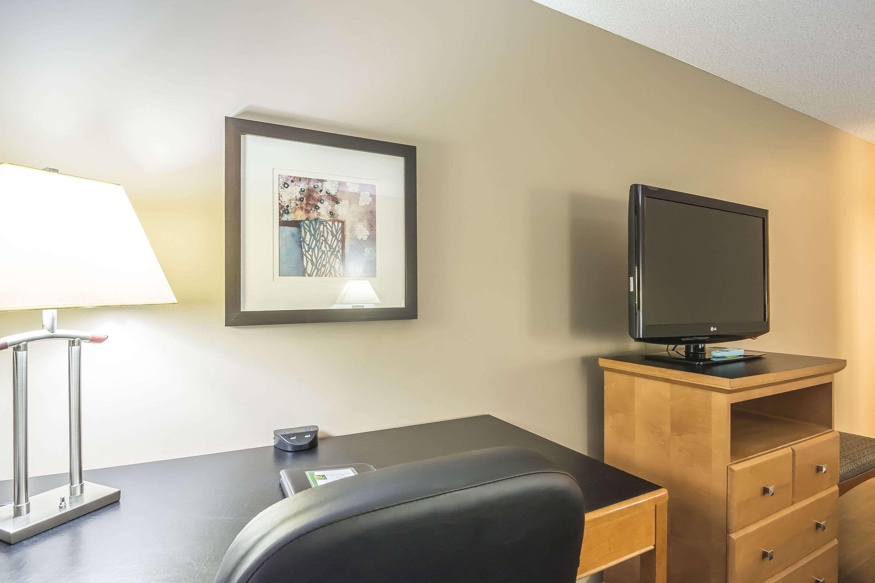 Quality Inn West Edmonton Buitenkant foto