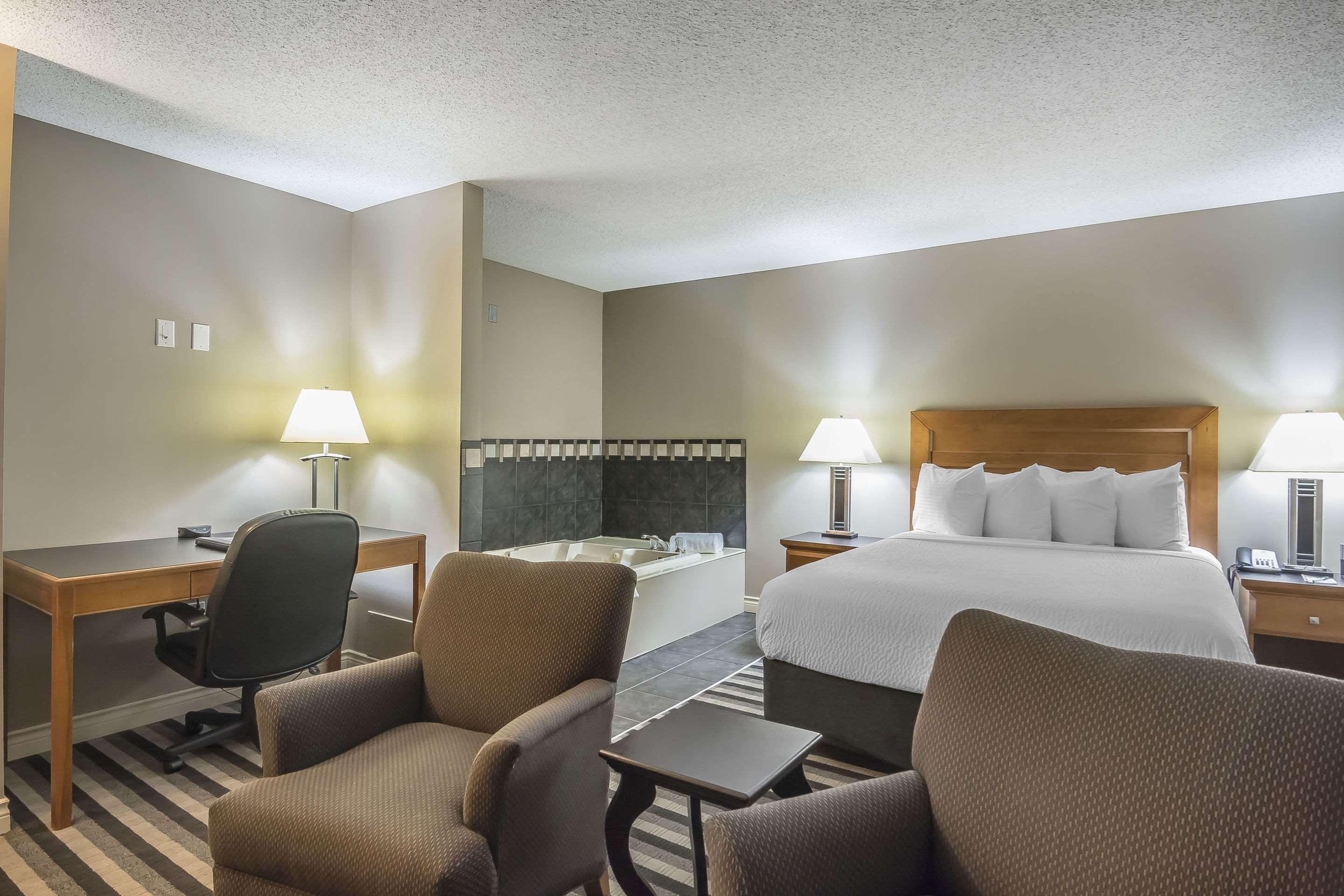 Quality Inn West Edmonton Buitenkant foto