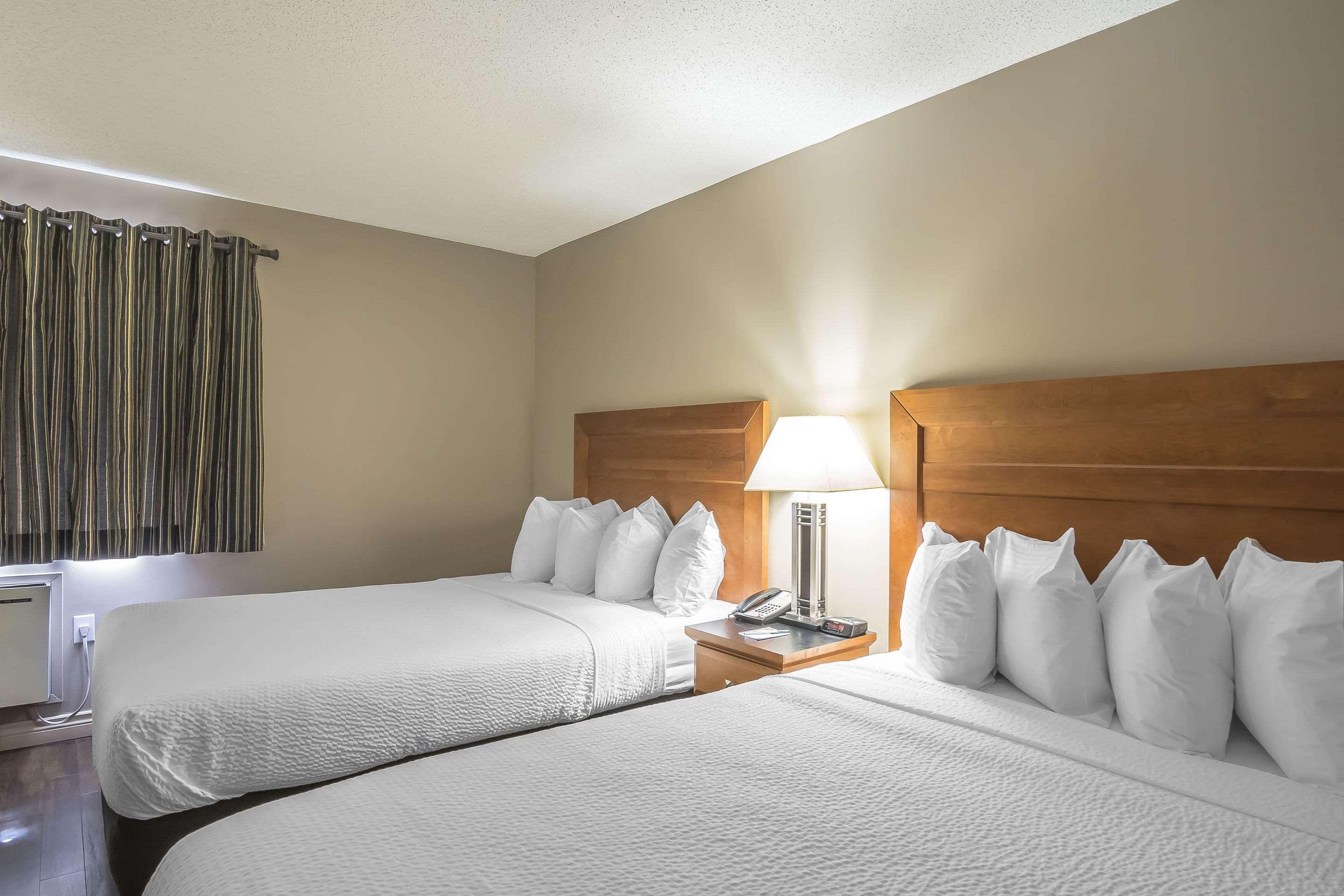 Quality Inn West Edmonton Buitenkant foto