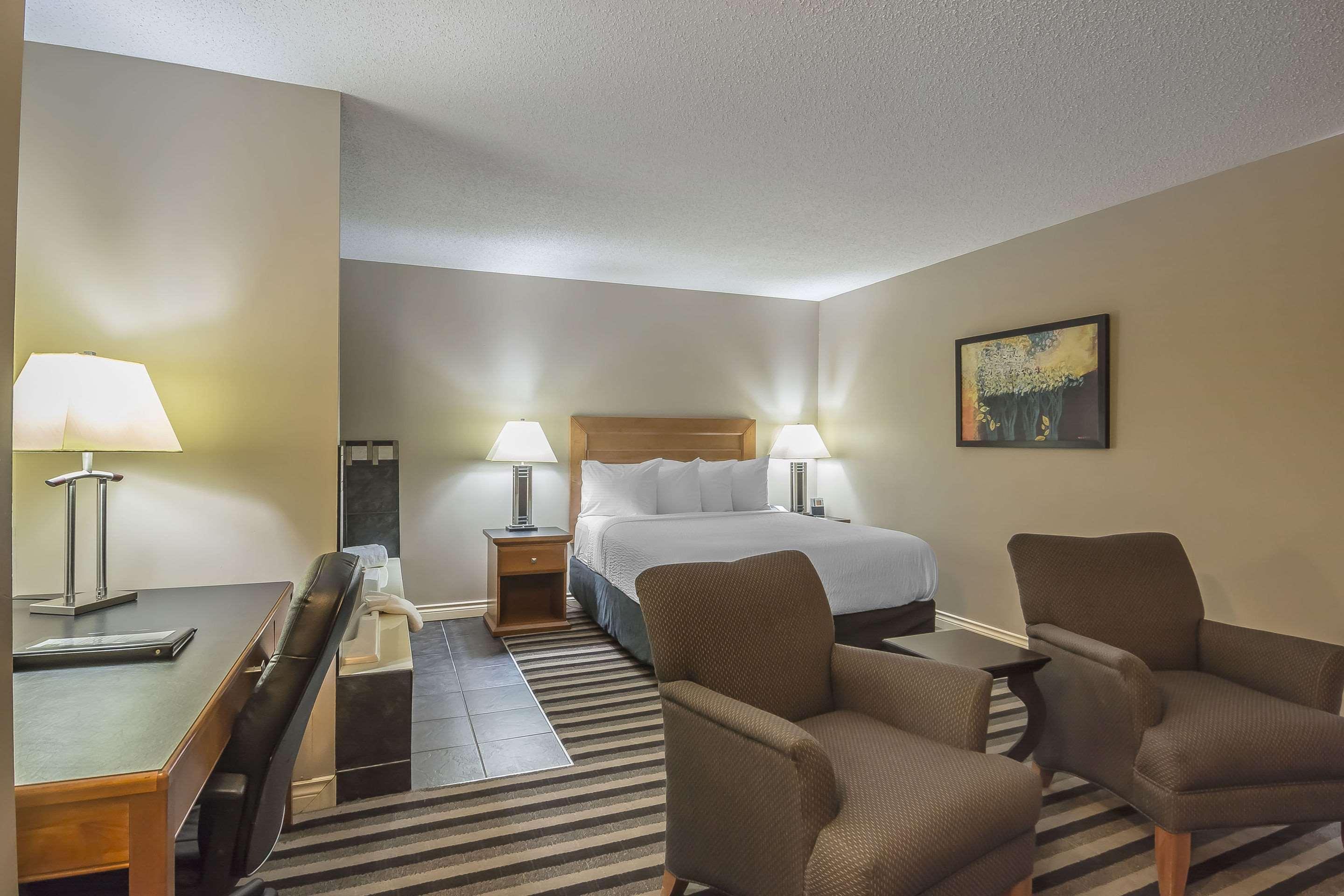 Quality Inn West Edmonton Buitenkant foto