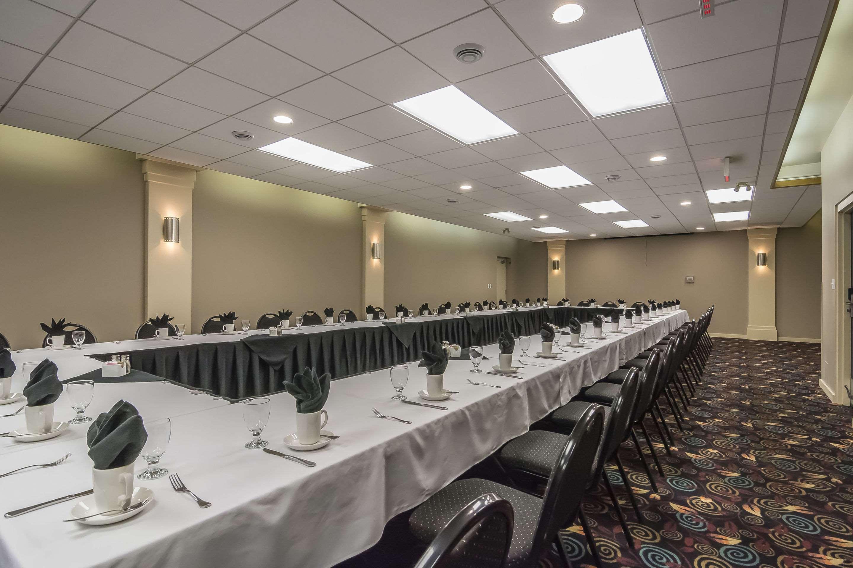 Quality Inn West Edmonton Buitenkant foto